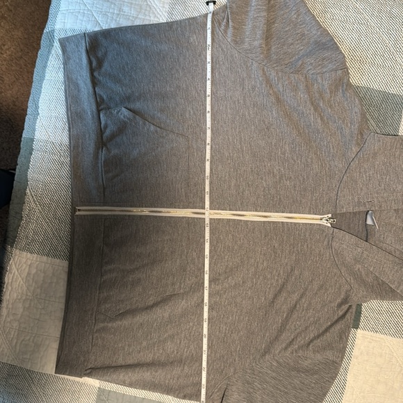 H&M Gray Sweatshirt Hoodie with Full-Length Zipper - Picture 8 of 11